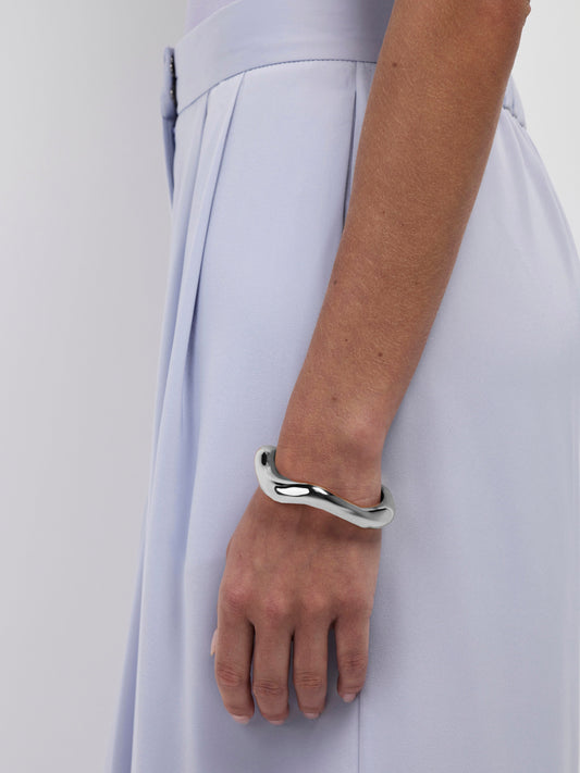 SCULPTURAL BANGLE