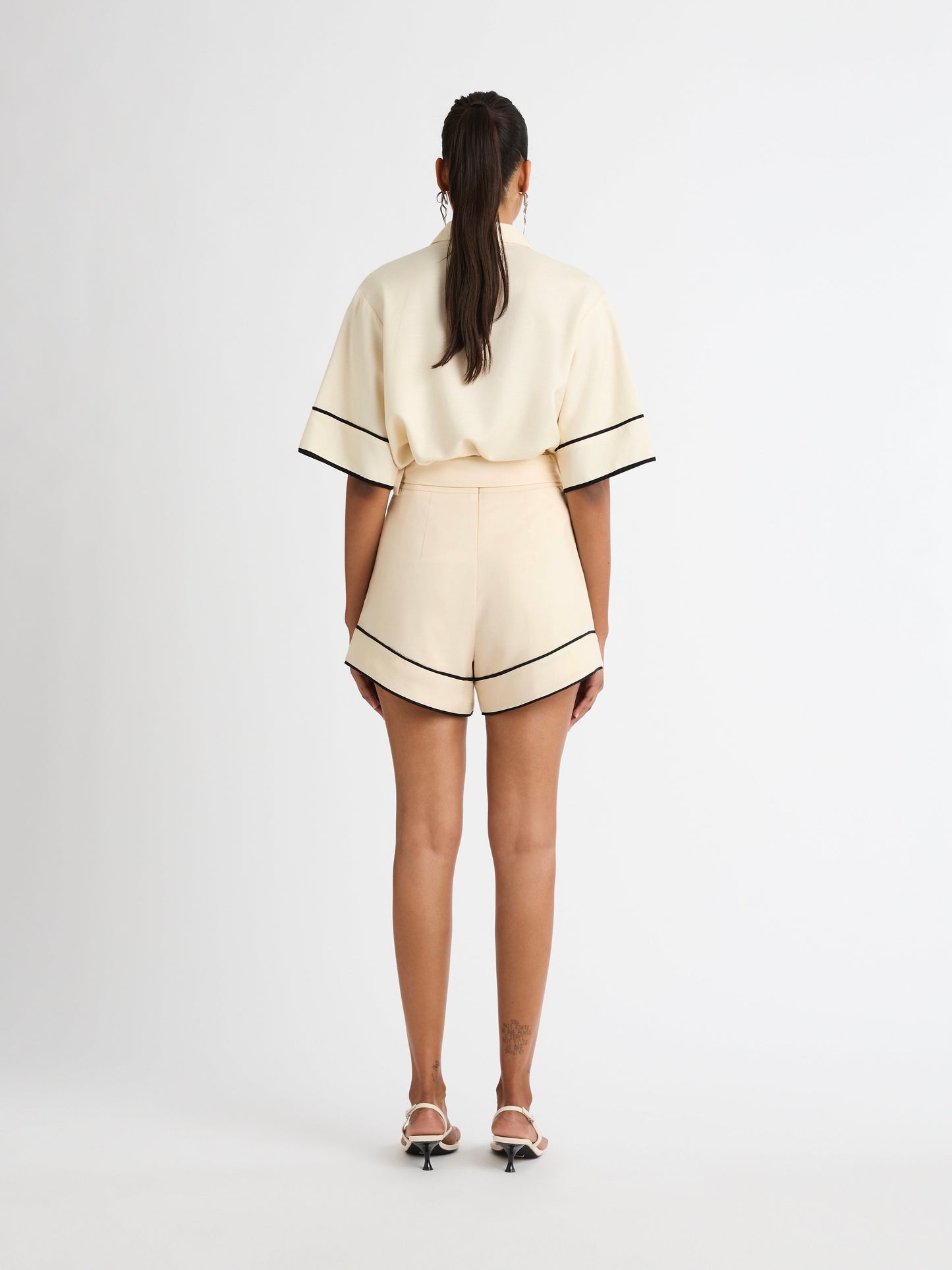 LOTUS FLOWER SHORT