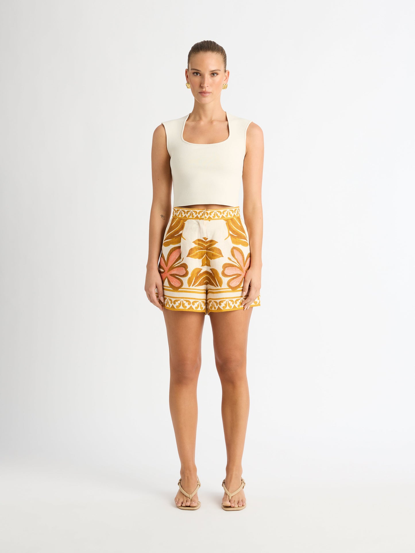 CARMELITA SHORT