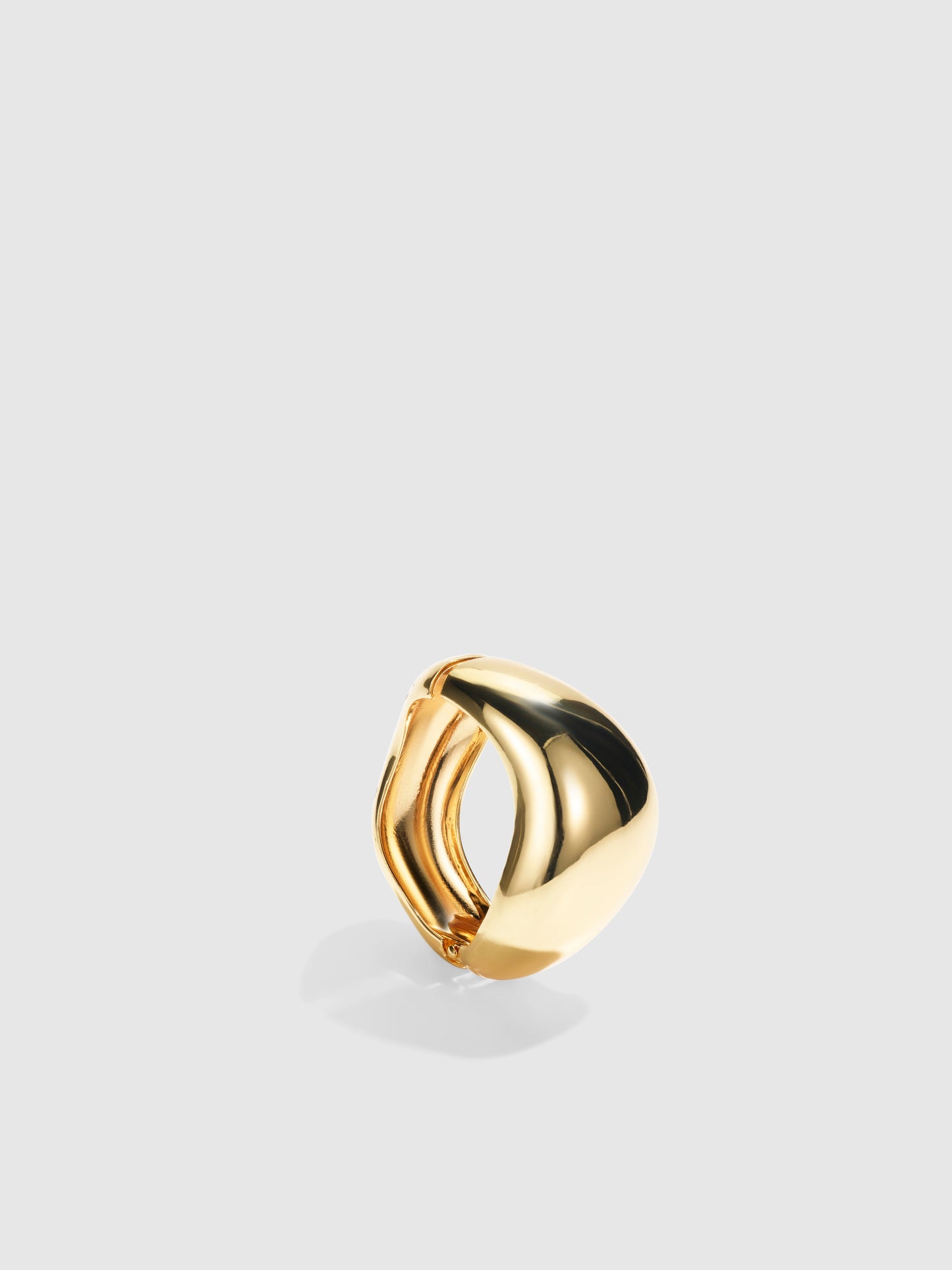 HERA BANGLE