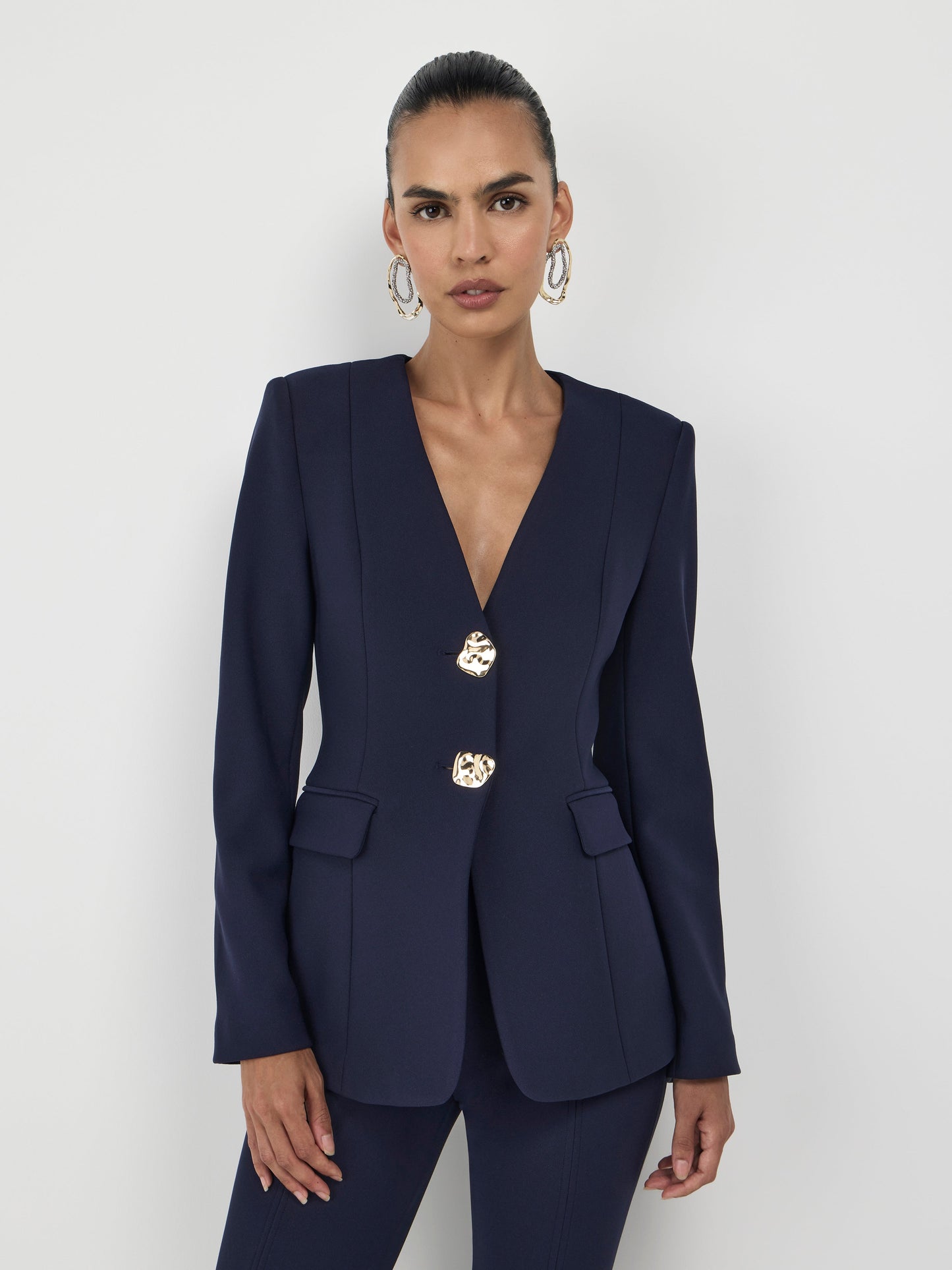 SUTTON BLAZER