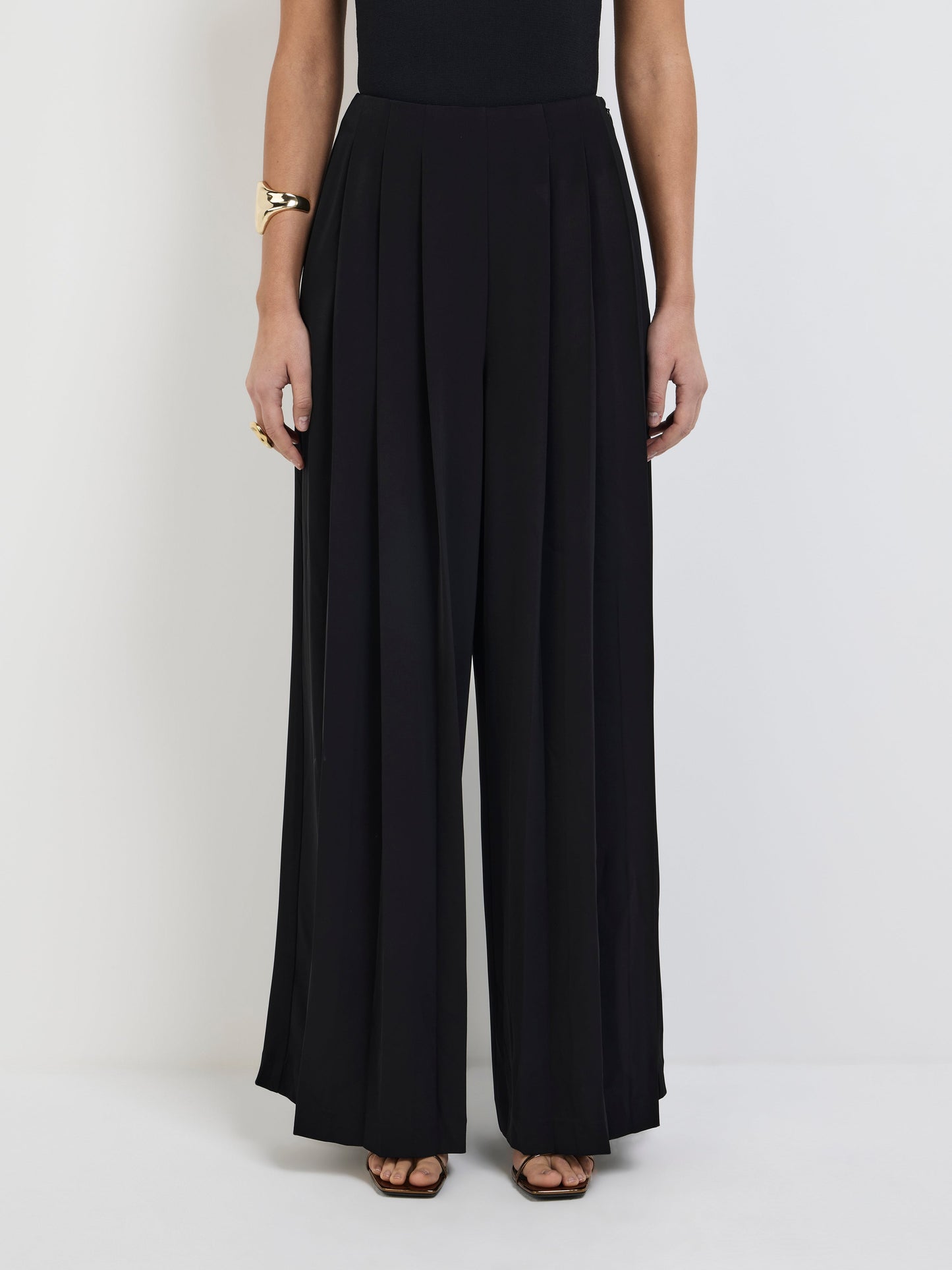 ADELE PANT