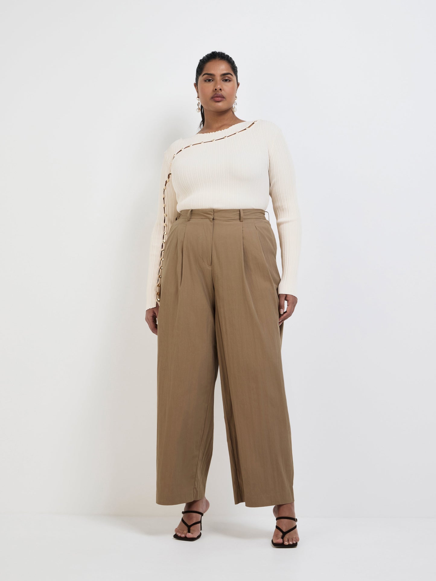 MELANIE PANT