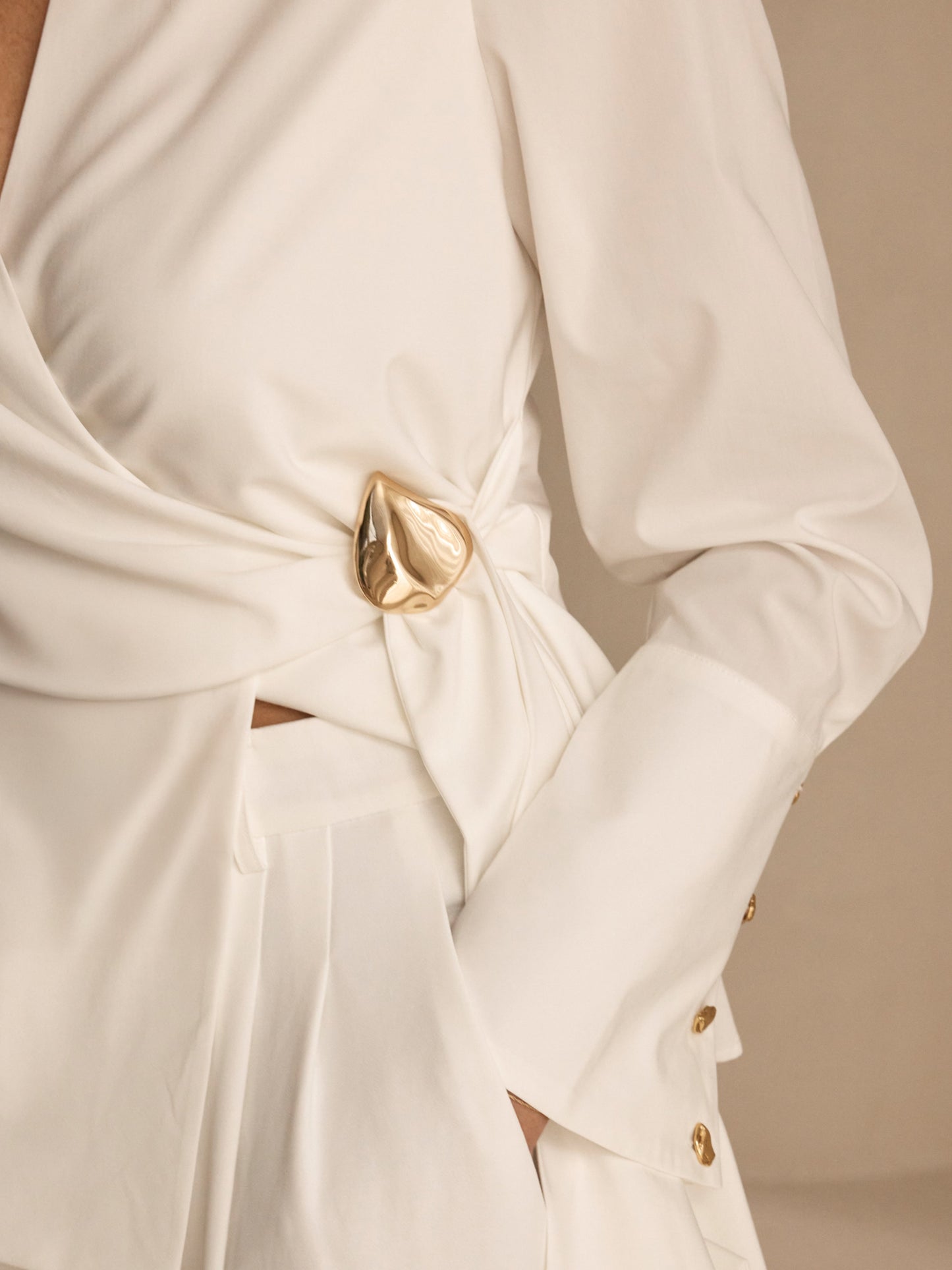 CHLOE BROOCH