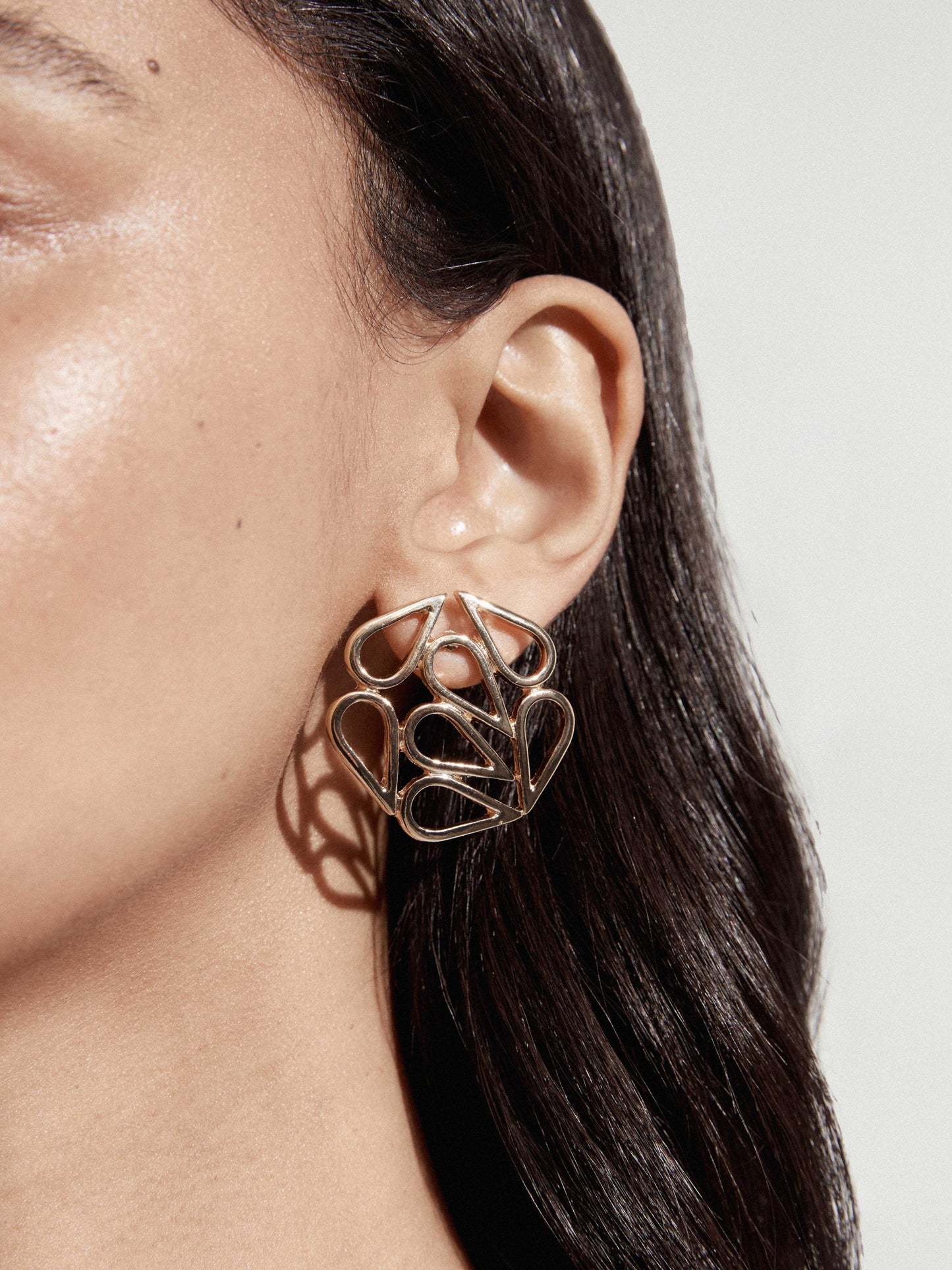 ESSIE EARRINGS