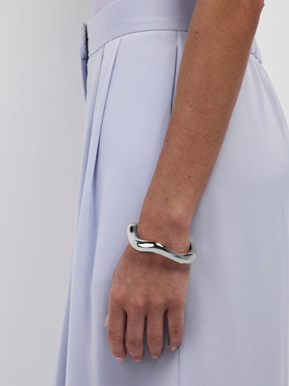 SCULPTURAL BANGLE