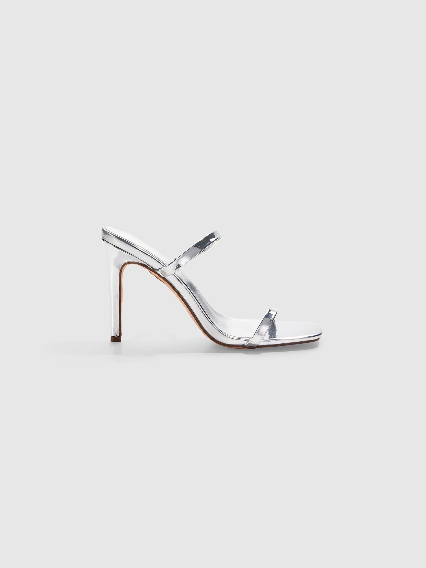 TINA HEEL