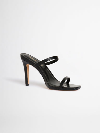 TINA HEEL